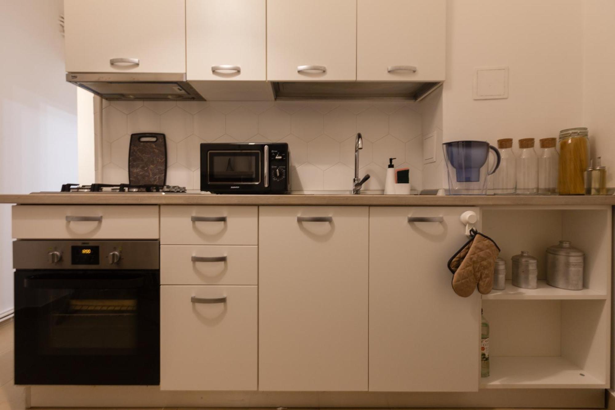 Ultracentral Hong Kong 3 Bdrm Apartment Bucharest Exterior photo