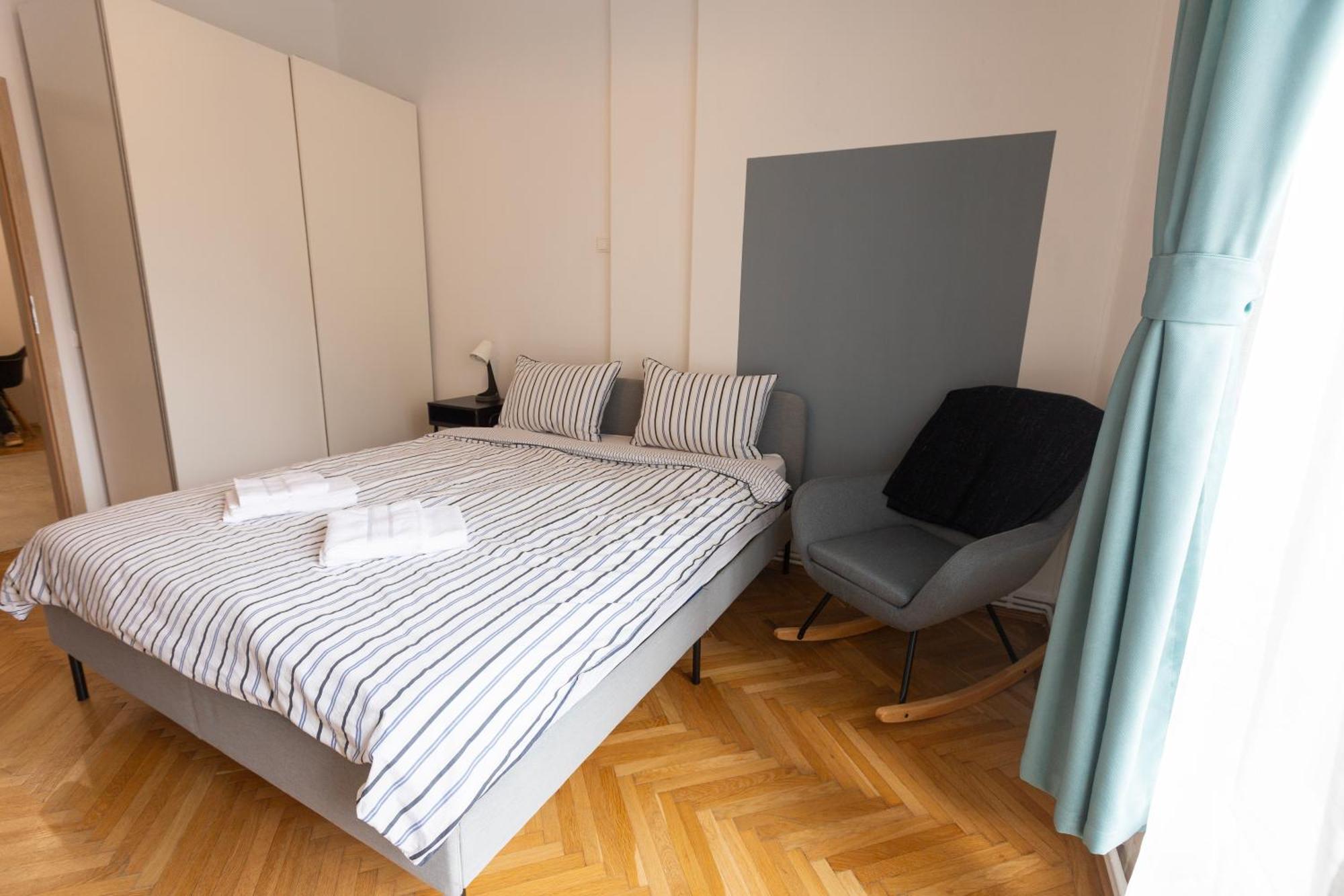 Ultracentral Hong Kong 3 Bdrm Apartment Bucharest Exterior photo
