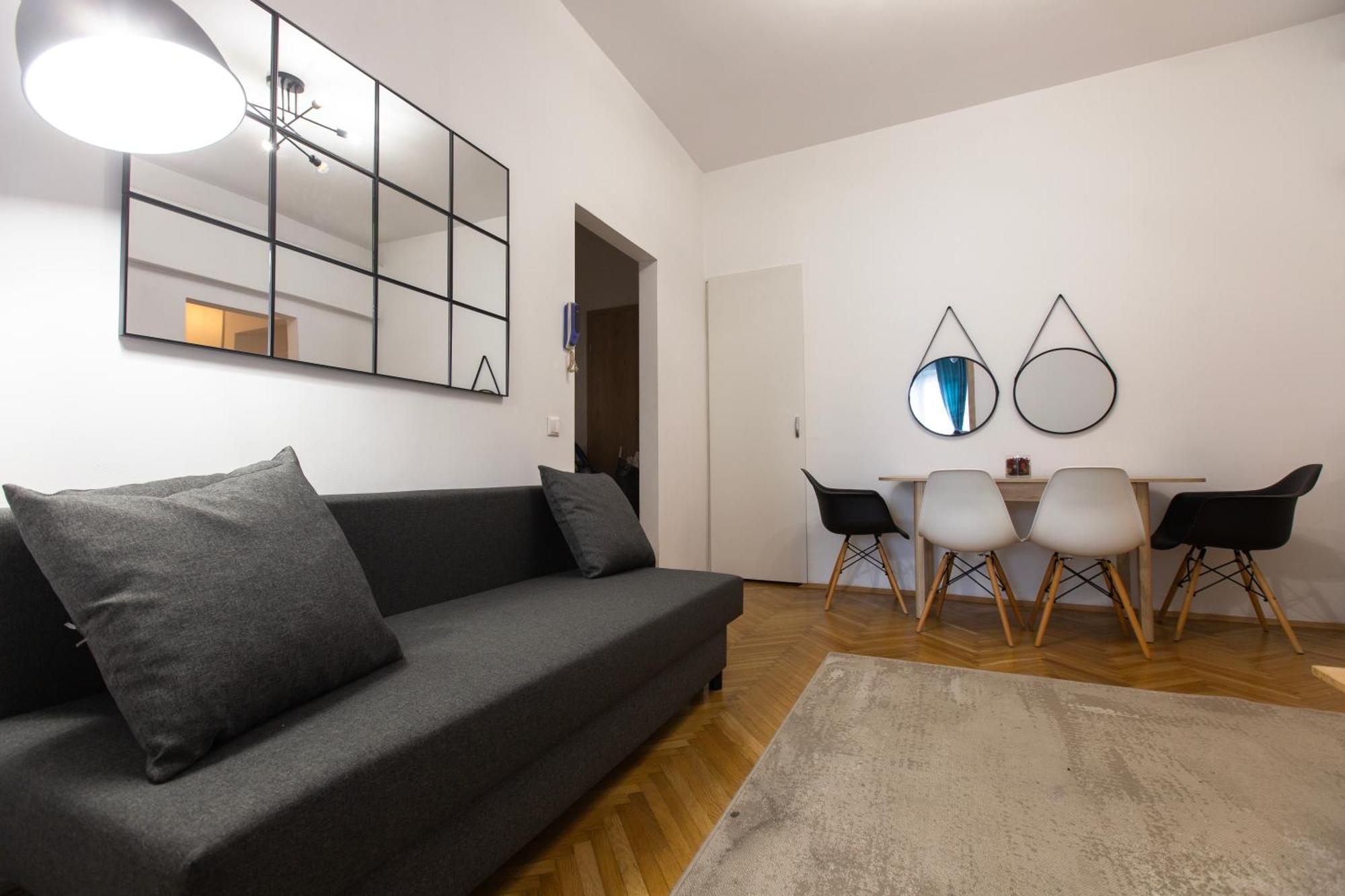 Ultracentral Hong Kong 3 Bdrm Apartment Bucharest Exterior photo